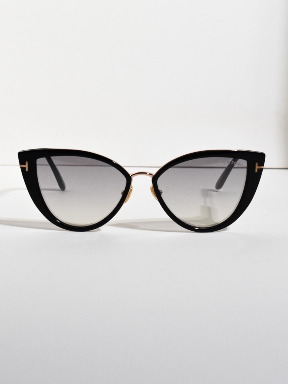Tom Ford Black + Metal Cat Eye Sunglasses Gold NWT